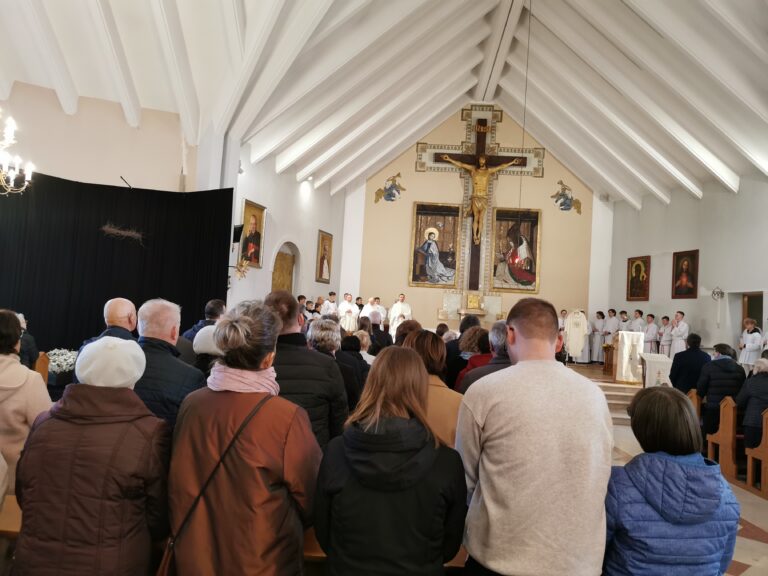 Wielki Czwartek – początek Triduum Paschalnego i dzień wdzięczności kapłanom